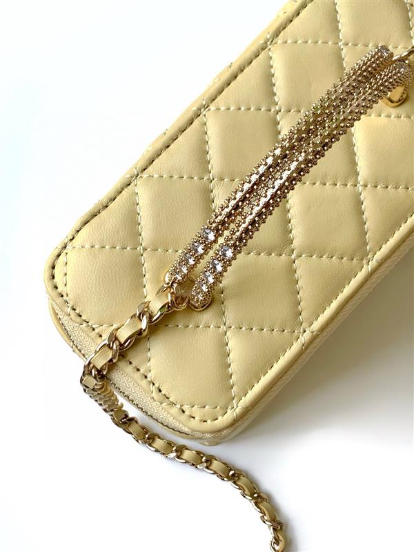 2026127215530525 600